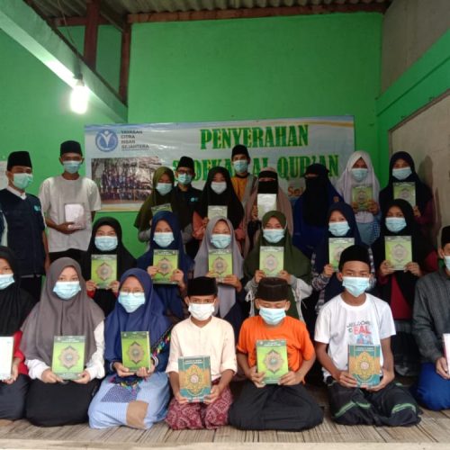 sedekah Al Quran di Ponpes Hidayatussibyan